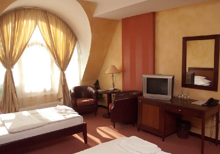 The Regent Club Hotel Ниш Номер фото