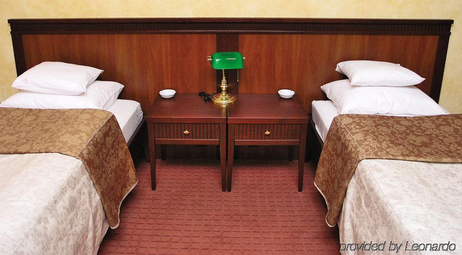 The Regent Club Hotel Ниш Номер фото